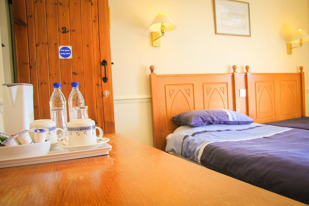 Готель The Red Lion Lowick Green Номер фото